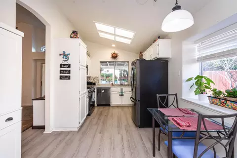 Kitchen - 8322 Rambleton Way, Antelope, CA 95843 photo 4 of 6
