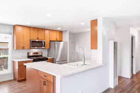 Kitchen - 1651 3rd Ave, Olivehurst, CA 95961 photo 6 of 11