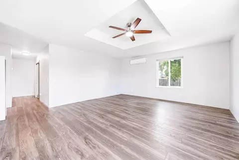 Living - 1651 3rd Ave, Olivehurst, CA 95961 photo 5 of 7