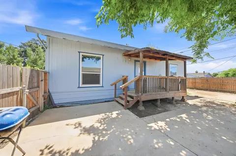 Exterior - 1651 3rd Ave, Olivehurst, CA 95961 photo 1 of 6
