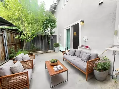 Exterior - 4016 Knoll Top Ct, Carmichael, CA 95608 photo 3 of 14