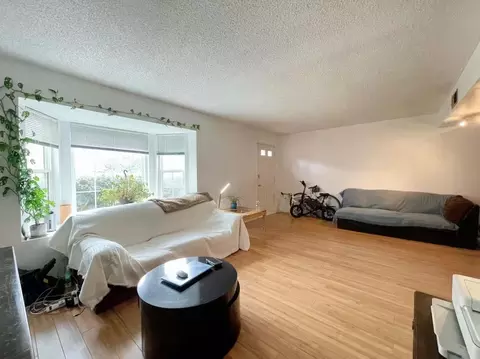 Living - 4016 Knoll Top Ct, Carmichael, CA 95608 photo 4 of 4