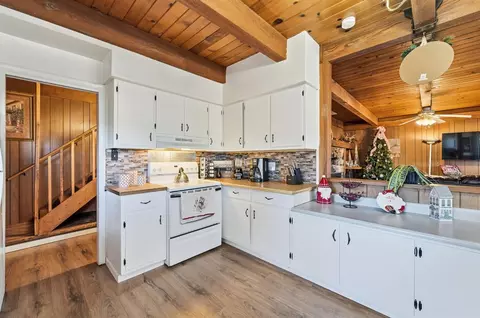 Kitchen - 29667 Lassen Dr, Long Barn, CA 95335 photo 5 of 6