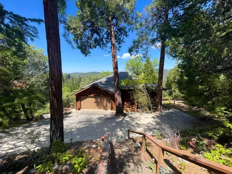 387 Snowberry Ct, Murphys, CA 95247 photo 1