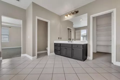 Entry Way - 3329 Vancouver Dr, Modesto, CA 95355 photo 5 of 5