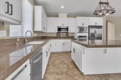 Kitchen - 3329 Vancouver Dr, Modesto, CA 95355 photo 2 of 2