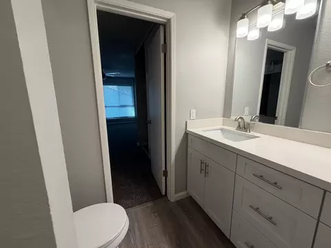 Bath - 2020 Briscoe Ter, Fremont, CA 94539 photo 1 of 2