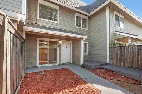 Exterior - 3124 Woods Cir, Davis, CA 95616 photo 2 of 4