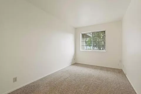 Bedroom - 3124 Woods Cir, Davis, CA 95616 photo 1 of 2