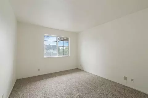 Bedroom - 3124 Woods Cir, Davis, CA 95616 photo 2 of 2