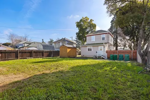Exterior - 490 Hazel St, Gridley, CA 95948 photo 5 of 6