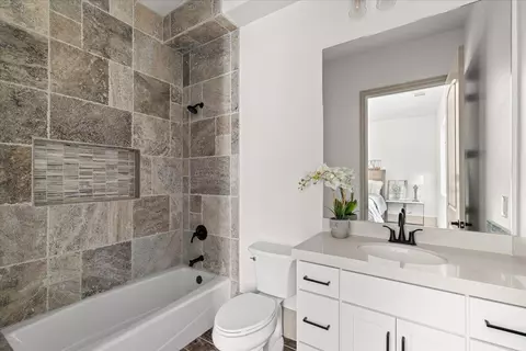 Bath - 467 Knolls Dr #161, Copperopolis, CA 95228 photo 8 of 8