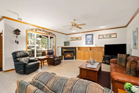 5352 Buttonwood Ct, Foresthill, CA 95631