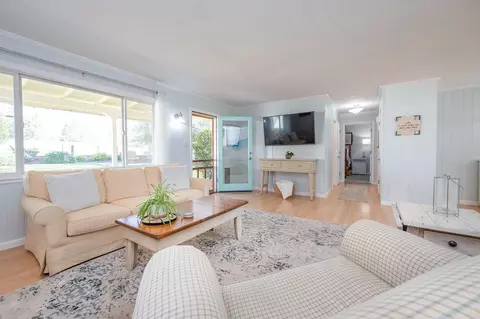 Living - 524 Williams St, Murphys, CA 95247 photo 3 of 5