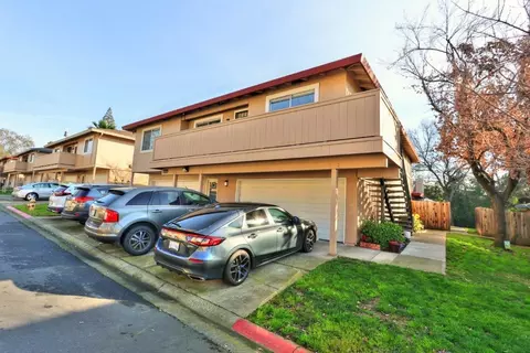 5309 Winfield Way #4, Sacramento, CA 95841