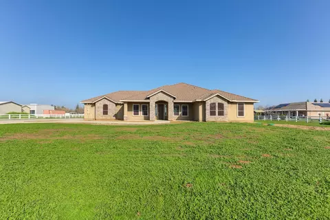 9991 Spring St, Galt, CA 95632 photo 2