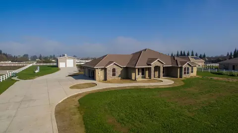 9991 Spring St, Galt, CA 95632 photo 1