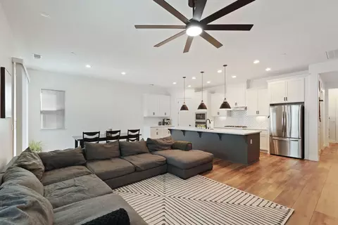 2446 Paramount Ln, Manteca, CA 95337 photo 8