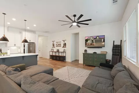 2446 Paramount Ln, Manteca, CA 95337 photo 7