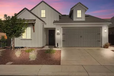 2446 Paramount Ln, Manteca, CA 95337 photo 2