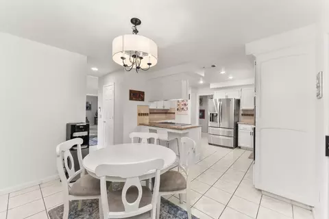 Dining - 2230 Hillcrest Way, Carmichael, CA 95608 photo 2 of 4