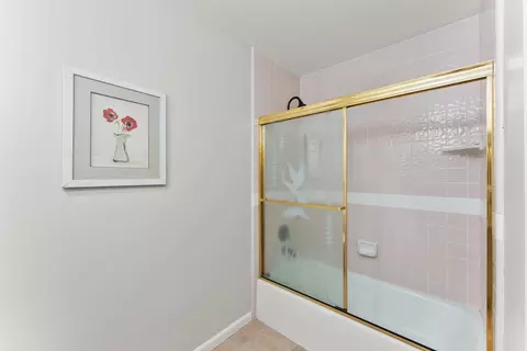 Bath - 2230 Hillcrest Way, Carmichael, CA 95608 photo 5 of 9
