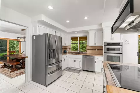 Kitchen - 2230 Hillcrest Way, Carmichael, CA 95608 photo 6 of 6