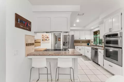 Kitchen - 2230 Hillcrest Way, Carmichael, CA 95608 photo 2 of 6
