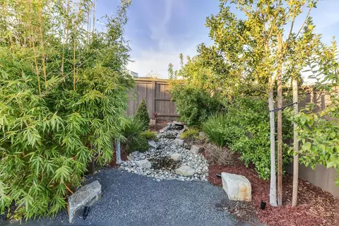 Exterior - 810 Fallen Log Ct, Rocklin, CA 95765 photo 21 of 26