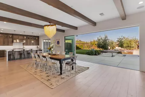 Dining - 810 Fallen Log Ct, Rocklin, CA 95765 photo 2 of 6