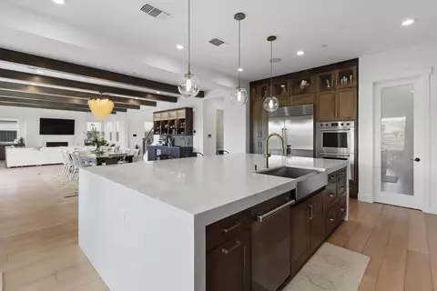 Kitchen - 810 Fallen Log Ct, Rocklin, CA 95765 photo 5 of 5