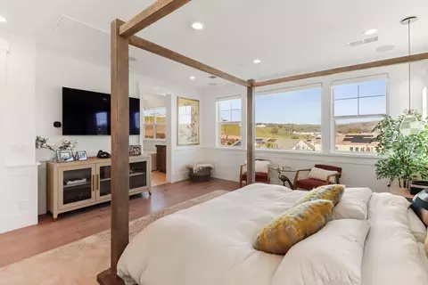 Bedroom - 810 Fallen Log Ct, Rocklin, CA 95765 photo 3 of 7