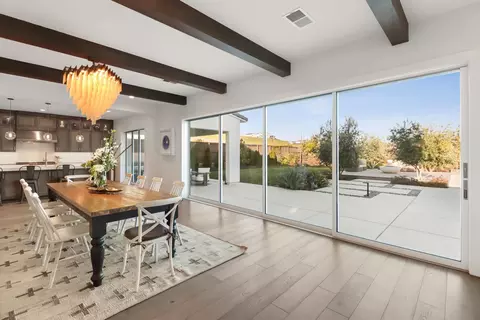 Dining - 810 Fallen Log Ct, Rocklin, CA 95765 photo 5 of 6