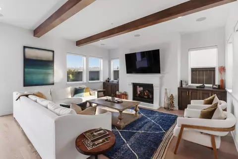 Living - 810 Fallen Log Ct, Rocklin, CA 95765 photo 4 of 4