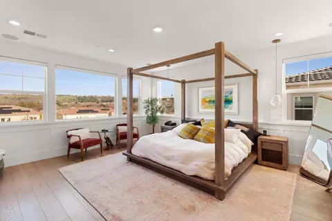 Bedroom - 810 Fallen Log Ct, Rocklin, CA 95765 photo 1 of 7