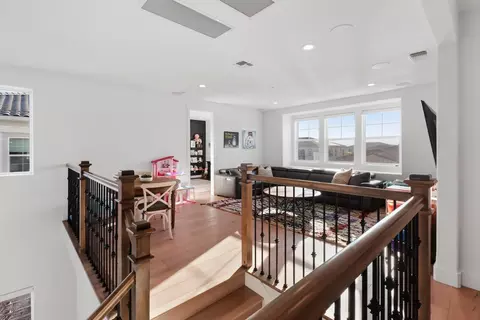 Entry Way - 810 Fallen Log Ct, Rocklin, CA 95765 photo 3 of 6