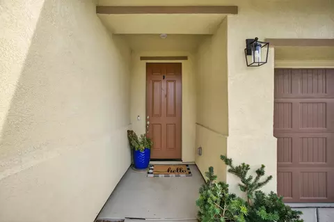 Entry Way - 4143 Citation Dr, Olivehurst, CA 95961 photo 3 of 8