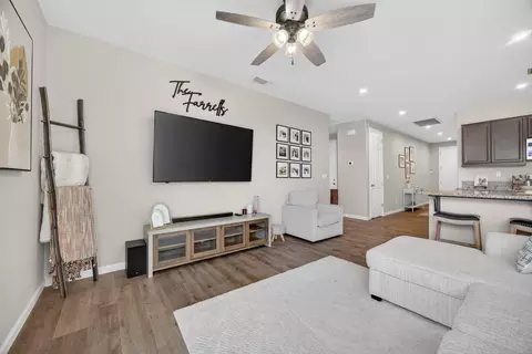 Entry Way - 4143 Citation Dr, Olivehurst, CA 95961 photo 7 of 8