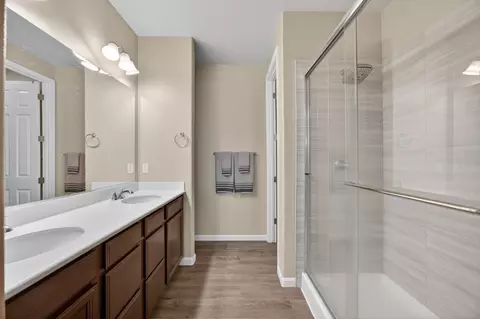 Bath - 4143 Citation Dr, Olivehurst, CA 95961 photo 1 of 4