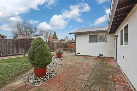 Exterior - 3413 Joanna Dr, Modesto, CA 95355 photo 7 of 13