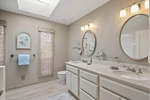Bath - 8454 Pass Rd, Sutter, CA 95982 photo 4 of 6