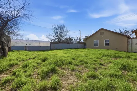 Exterior - 821 Sutter Ave, Modesto, CA 95351 photo 6 of 6