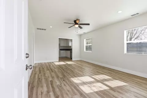 Living - 821 Sutter Ave, Modesto, CA 95351 photo 1 of 5