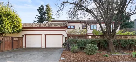 1327 Torrey St, Davis, CA 95618 photo 1
