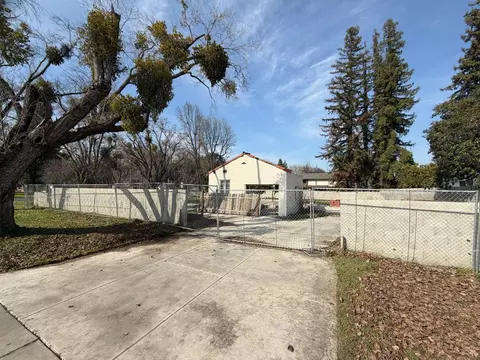 820 N Berkeley Ave, Turlock, CA 95380 photo 7