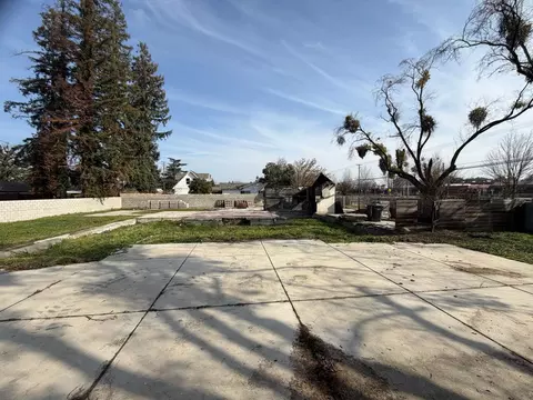 820 N Berkeley Ave, Turlock, CA 95380 photo 1