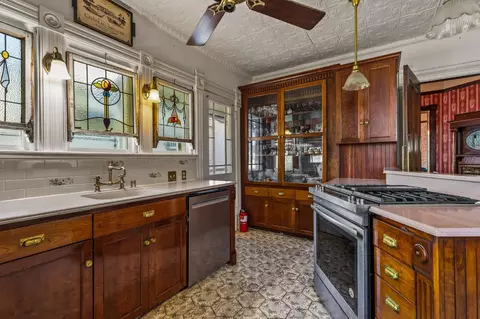 Kitchen - 482 Main St, Newcastle, CA 95658 photo 4 of 8