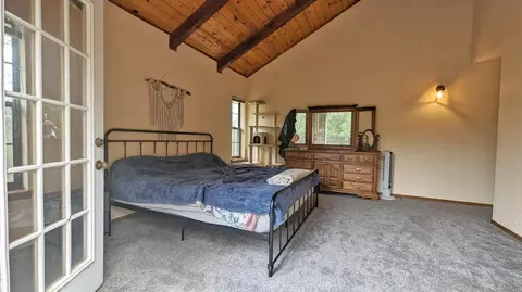 Bedroom - 8209 Mountain Meadow Dr, Mountain Ranch, CA 95246 photo 3 of 7