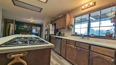 Kitchen - 8209 Mountain Meadow Dr, Mountain Ranch, CA 95246 photo 4 of 5
