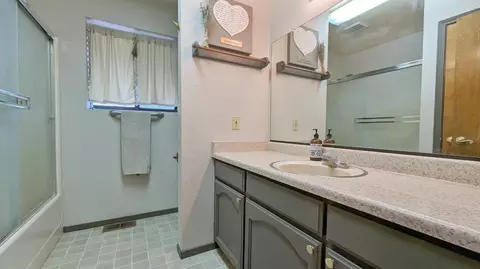 Bath - 8209 Mountain Meadow Dr, Mountain Ranch, CA 95246 photo 6 of 7